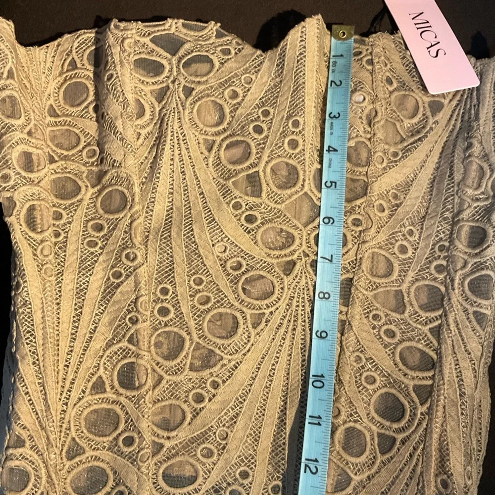 Crochet Lace Cap Sleeve Blouse in Tan - Picture 3 of 6